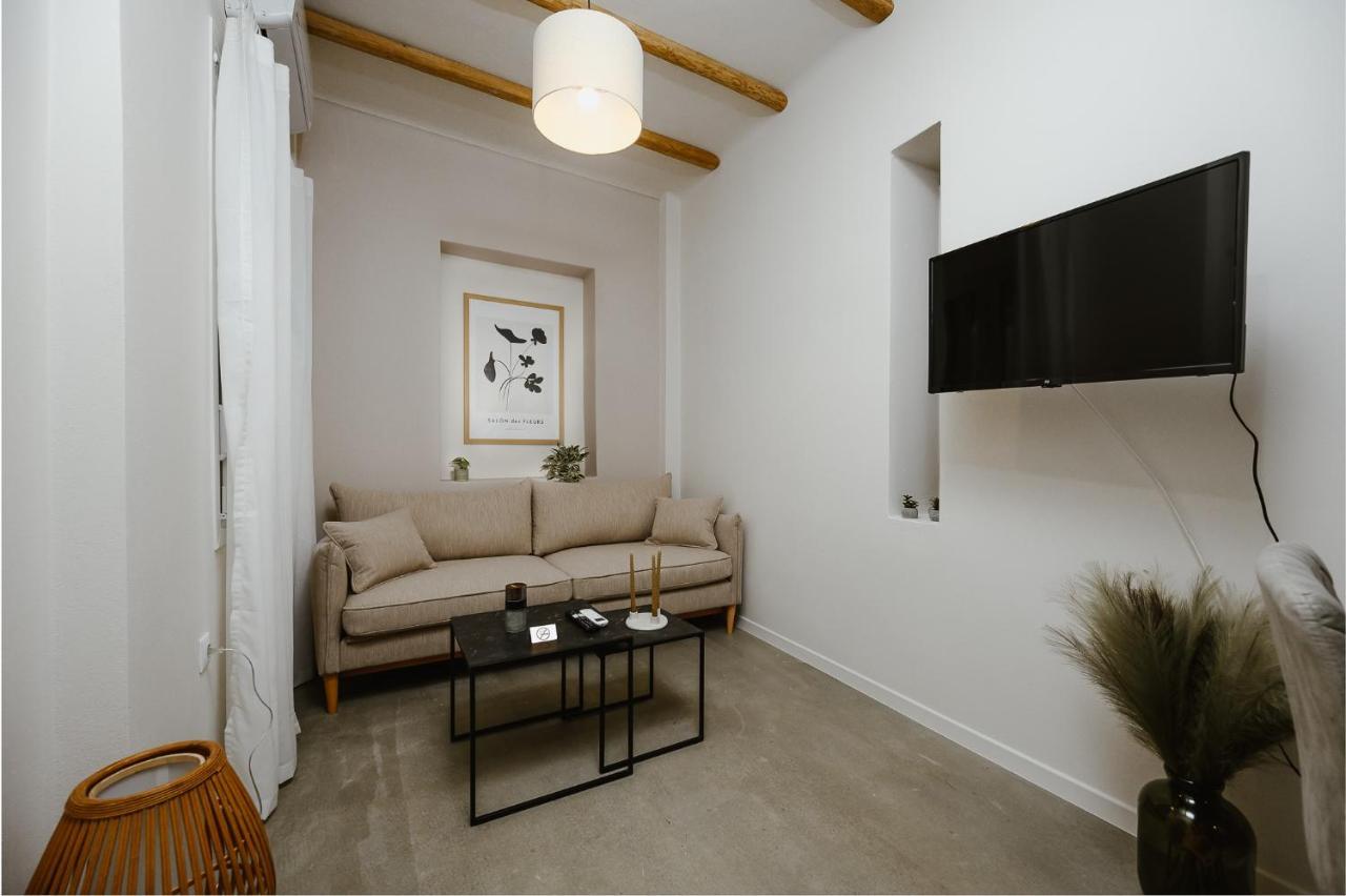 Lb Luxury Apartments Volos Esterno foto