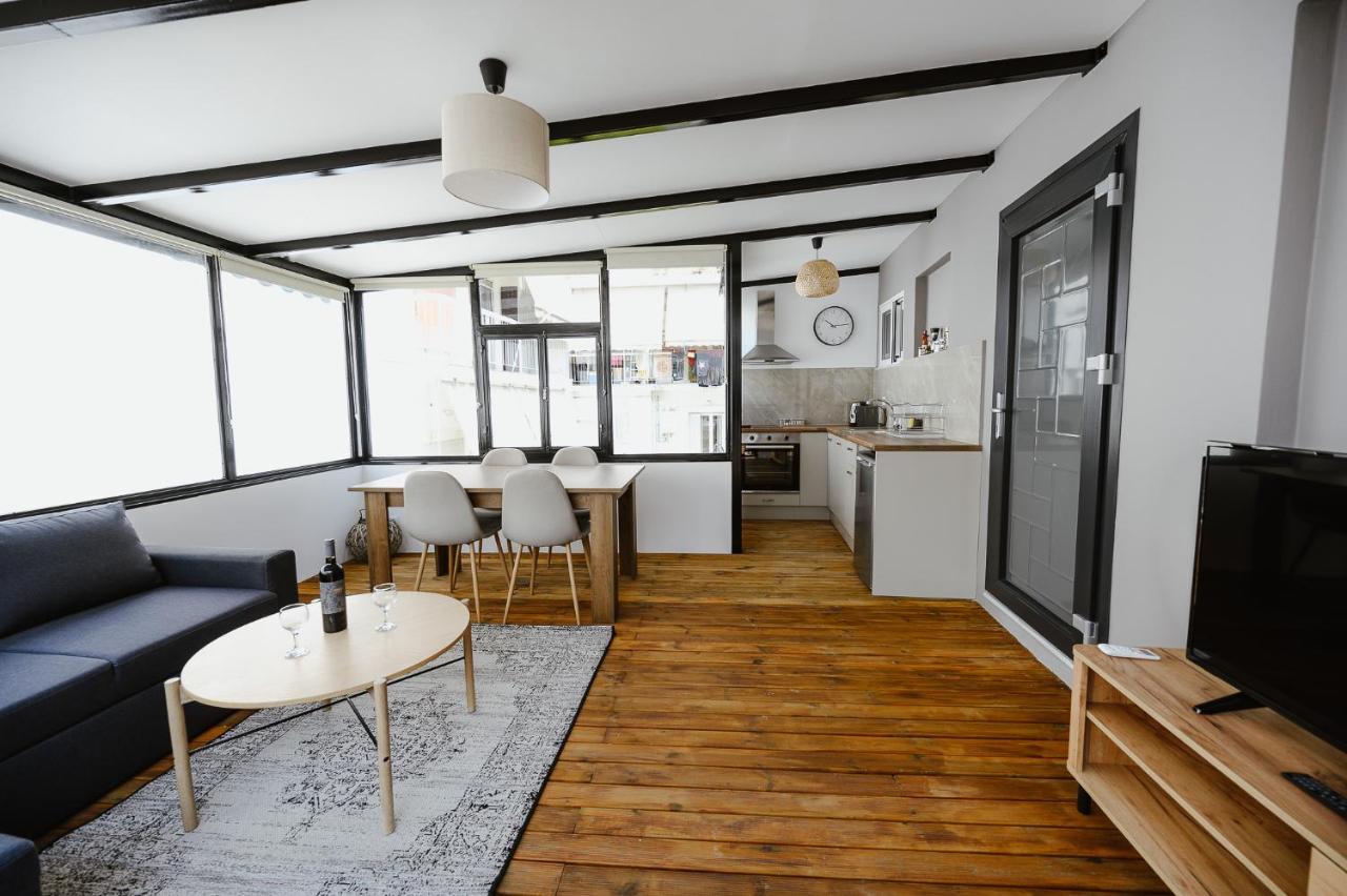 Lb Luxury Apartments Volos Esterno foto